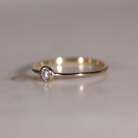 K10 ダイヤモンド0.1ct 覆輪 リング