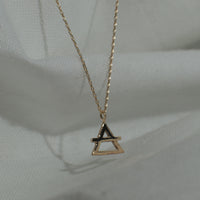 K10 アニーベル ロゴ ネックレス