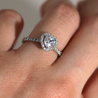 PT900 ダイヤモンド0.5ct ハートカット エタニティ リング