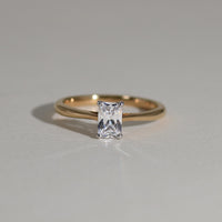 K18 ダイヤモンド0.5ct エメラルドカット リング