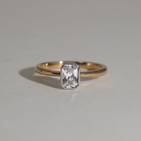 PT900 K18 ダイヤモンド0.5ct エメラルドカット 覆輪 リング