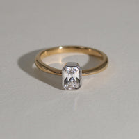 PT900 K18 ダイヤモンド0.5ct エメラルドカット 覆輪 リング