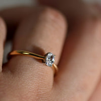 K18 ダイヤモンド0.3ct オーバルカット リング