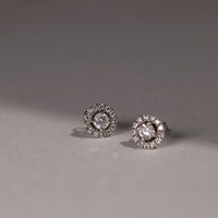 PT900 計0.3ctダイヤモンド ヘイロー ピアス