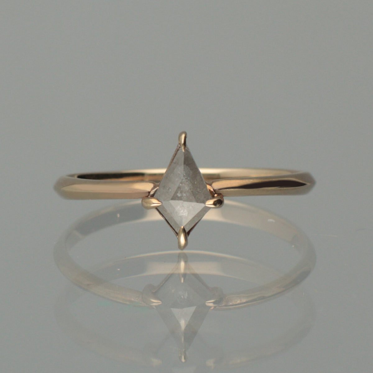 1点物】K10 ナチュラルダイヤモンド グレー リング – anybelle