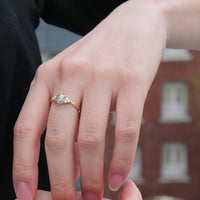 【1点物】K10 ナチュラルダイヤモンド ヘキサゴンカット サイドメレ リング