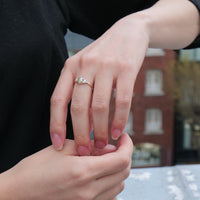 【1点物】K10 ナチュラルダイヤモンド ヘキサゴンカット サイドメレ リング