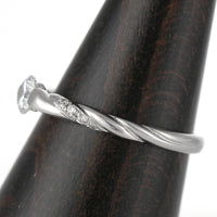 PT900 ダイヤモンド 0.3ct ツイストデザイン リング