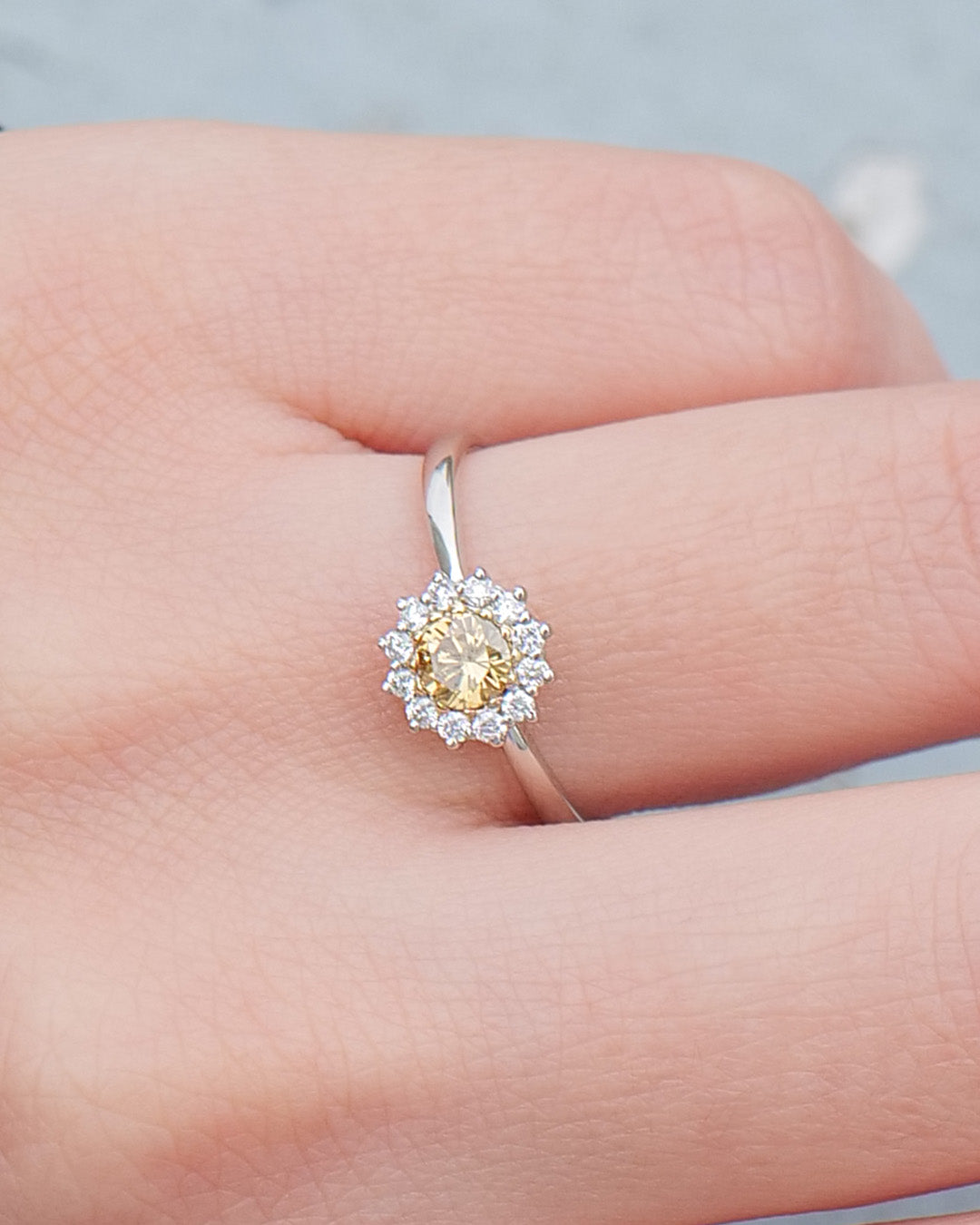 【1点物】PT900 K18 ダイヤモンド0.23ct ヘイロー リング