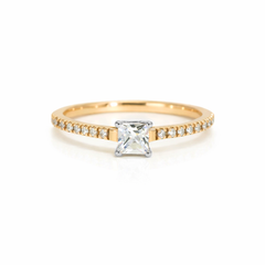 K18 ダイヤモンド0.3ct プリンセスカット エタニティ リング