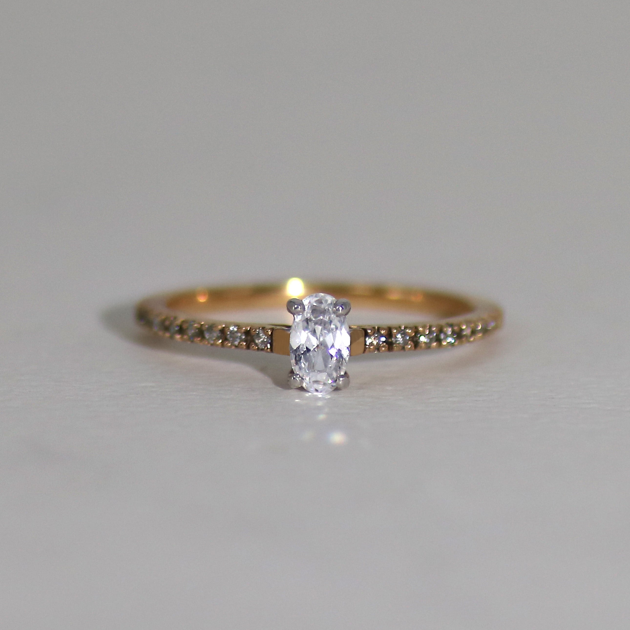 K18 ダイヤモンド0.3ct オーバルカット エタニティ リング