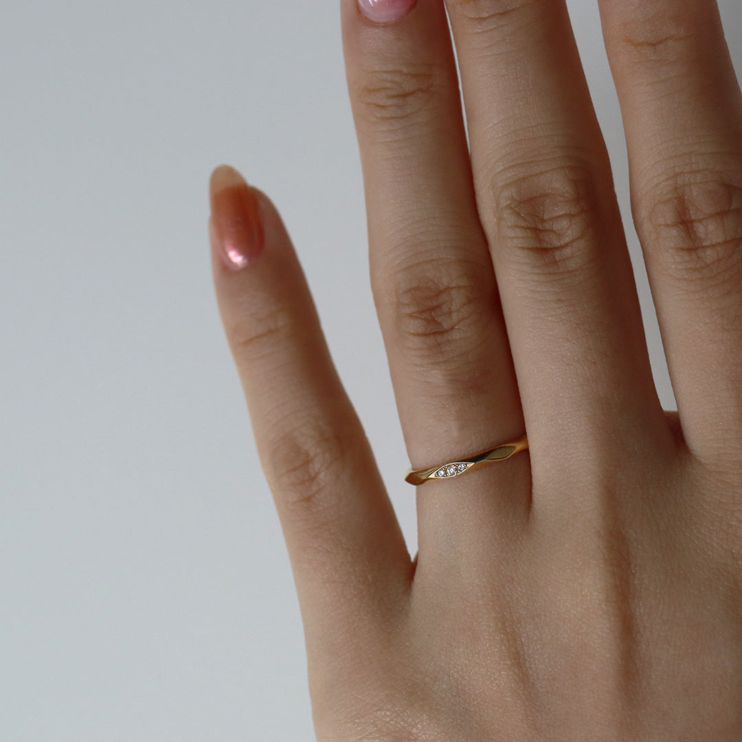 PT950 K18 プリズム 2.0mm ダイヤモンド 3石 リング