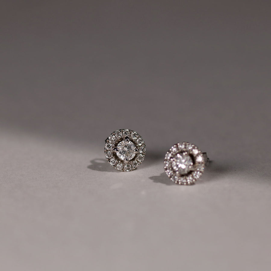 PT900 計0.3ctダイヤモンド ヘイロー ピアス