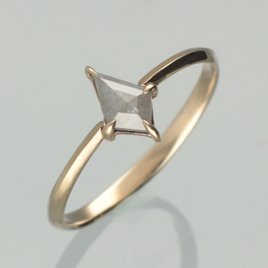 1点物】K10 ナチュラルダイヤモンド グレー リング – anybelle
