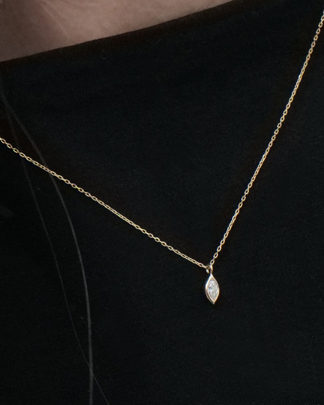 K10 ダイヤモンド 0.1ct マーキスカット 覆輪 ネックレス