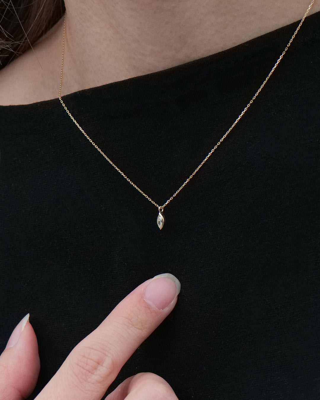 K10 ダイヤモンド 0.1ct マーキスカット 覆輪 ネックレス