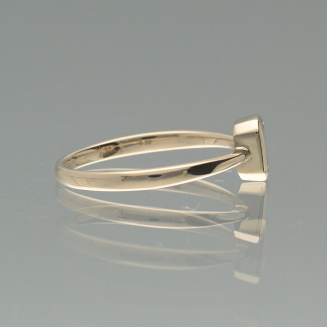 【1点物】K10 ナチュラルダイヤモンド エメラルドカット 覆輪 リング