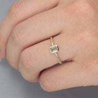 【1点物】K10 ナチュラルダイヤモンド エメラルドカット 覆輪 リング