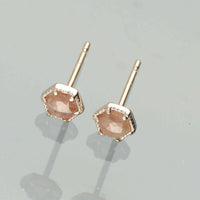 【1点物】K10 ナチュラルダイヤモンド ピンク ヘキサゴンカット ミル ピアス