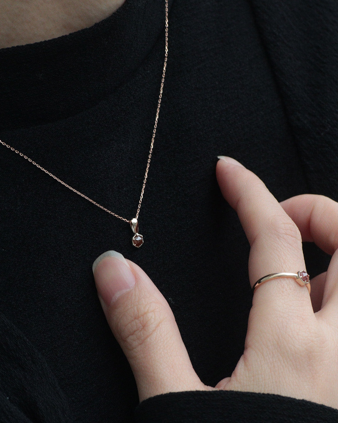 K10 ナチュラルダイヤモンド ヘキサゴンカット ミル ネックレス