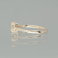 【1点物】K10 ナチュラルダイヤモンド エメラルドカット サイドメレ リング