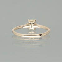 【1点物】K10 ナチュラルダイヤモンド エメラルドカット サイドメレ リング