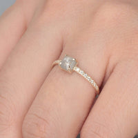 【1点物】K10 ナチュラルダイヤモンド シュガーローフカット サイドメレ リング