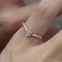 【1点物】K10 ナチュラルダイヤモンド トライアングルカット サイドメレ リング