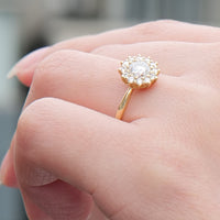 【1点物】K18 ダイヤモンド0.48ct ヘイロー リング