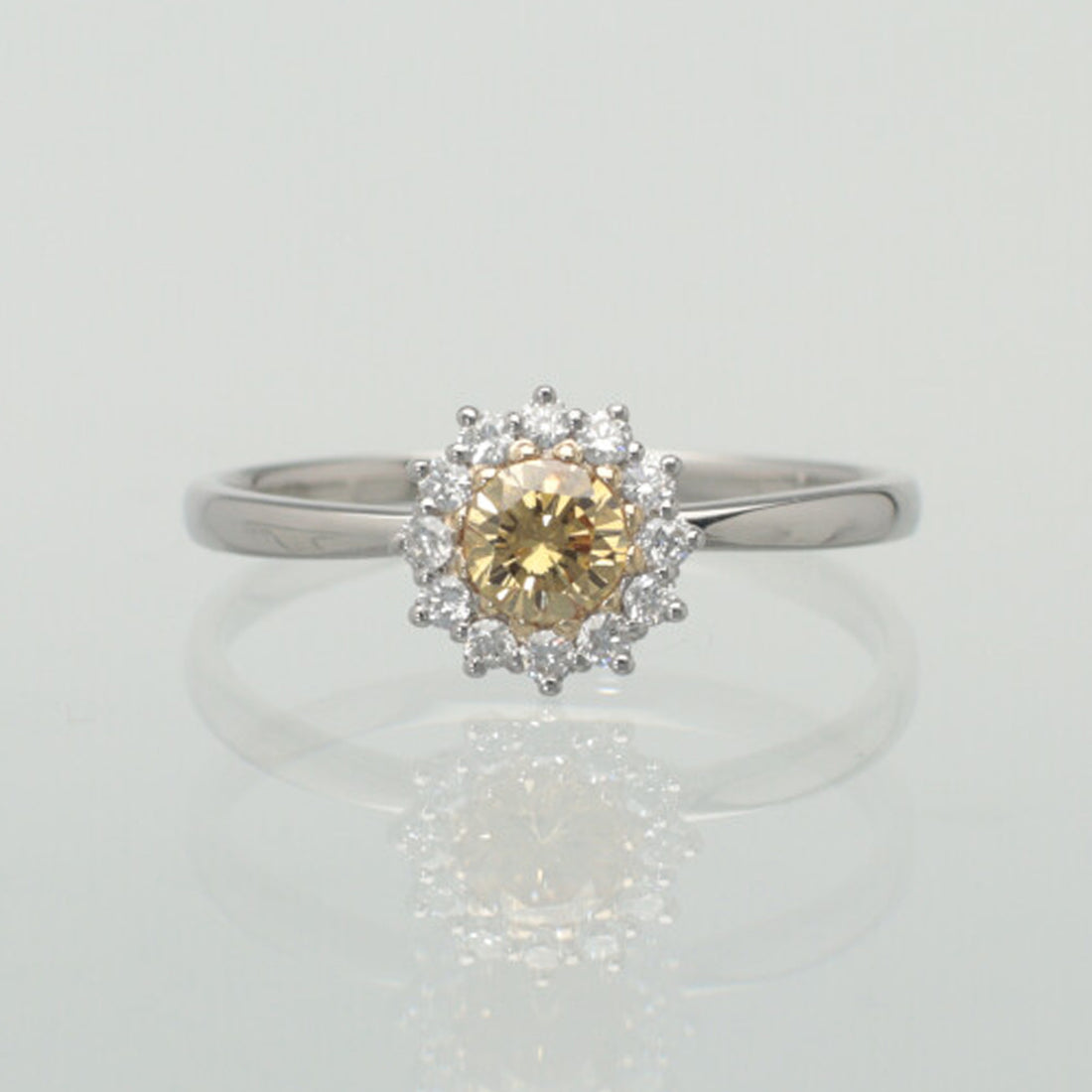 【1点物】PT900 K18 ダイヤモンド0.23ct ヘイロー リング