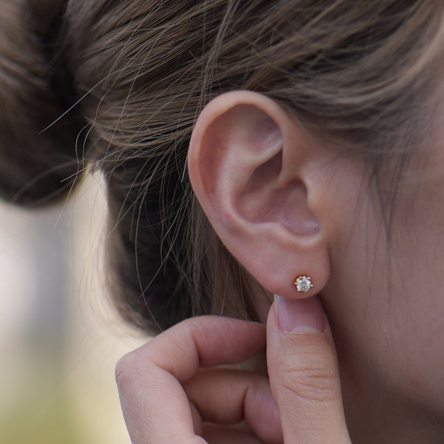 K18 計0.4ct ダイヤモンド 6本爪 ピアス