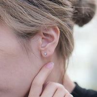 PT900 計0.2ct ダイヤモンド 覆輪 ピアス